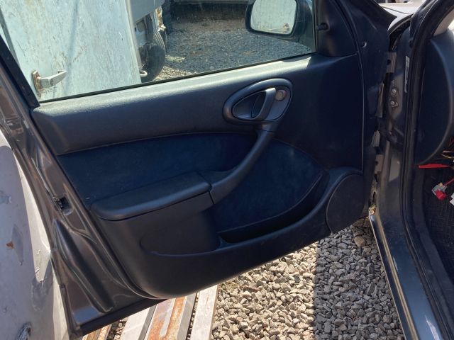 bontott CITROËN XSARA Csomagtérajtó Kárpit