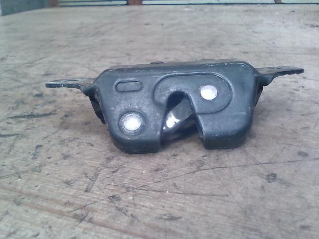 bontott CITROËN XSARA Csomagtérajtó Zárszerkezet