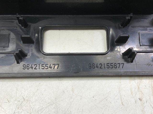 bontott CITROËN XSARA Első Tároló Rekesz