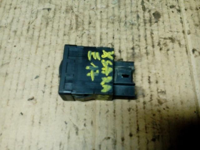 bontott CITROËN XSARA Fényszórómagasság Állító Kapcsoló