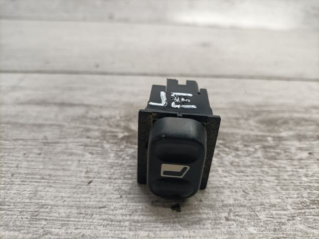 bontott CITROËN XSARA Jobb első Ablakemelő Kapcsoló