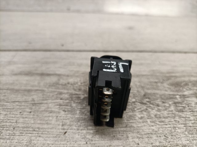 bontott CITROËN XSARA Jobb első Ablakemelő Kapcsoló