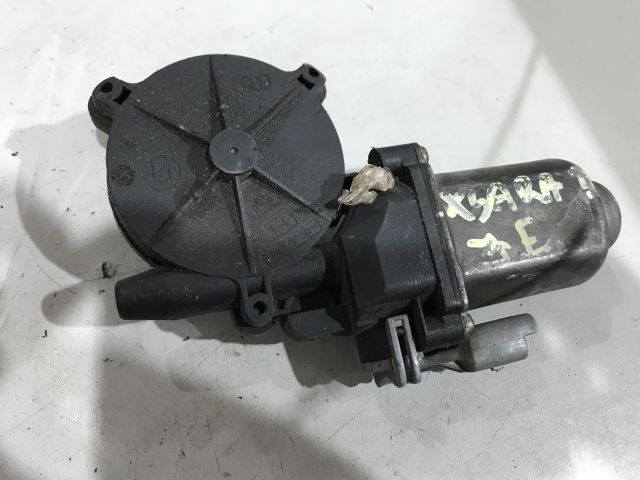 bontott CITROËN XSARA Jobb első Ablakemelő Motor