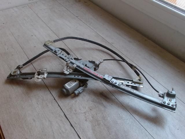 bontott CITROËN XSARA Jobb első Ablakemelő Szerkezet (Elektromos)