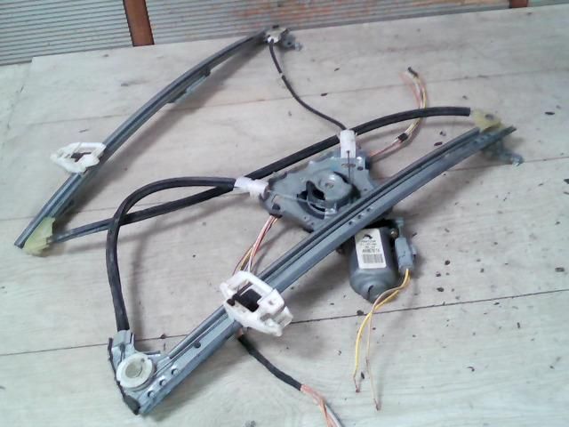 bontott CITROËN XSARA Jobb első Ablakemelő Szerkezet (Elektromos)