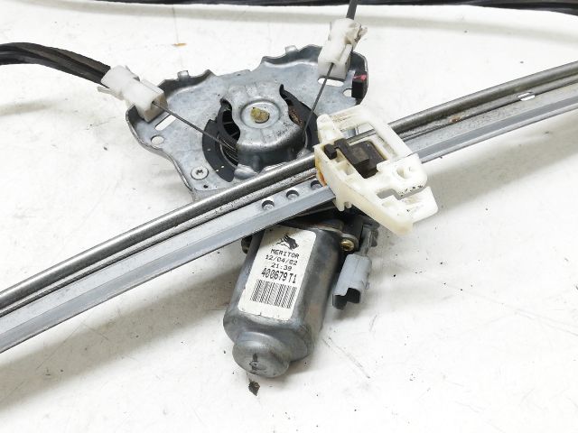 bontott CITROËN XSARA Jobb első Ablakemelő Szerkezet (Elektromos)