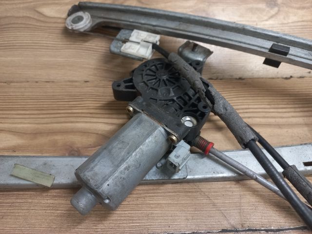 bontott CITROËN XSARA Jobb első Ablakemelő Szerkezet (Elektromos)