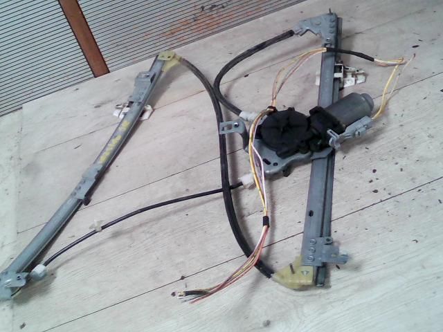 bontott CITROËN XSARA Jobb első Ablakemelő Szerkezet (Elektromos)