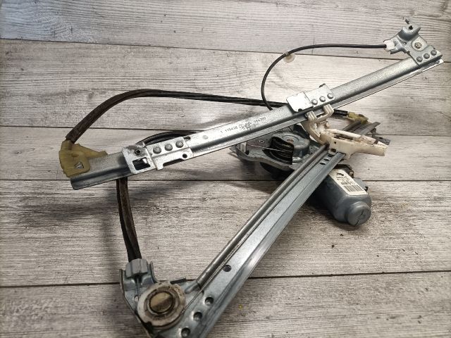 bontott CITROËN XSARA Jobb első Ablakemelő Szerkezet (Elektromos)