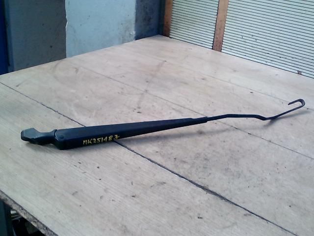 bontott CITROËN XSARA Jobb első Ablaktörlő Kar