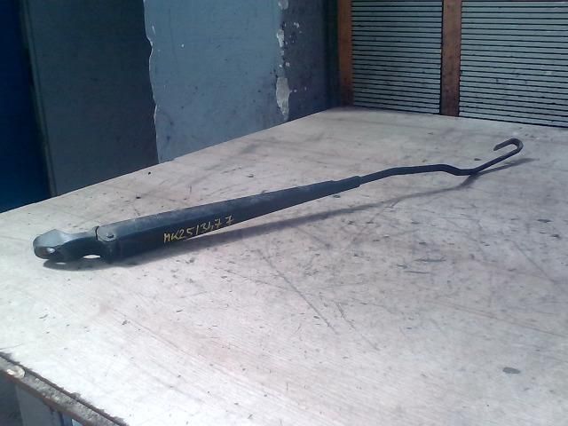 bontott CITROËN XSARA Jobb első Ablaktörlő Kar