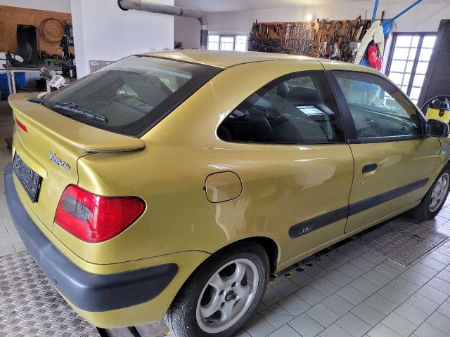 bontott CITROËN XSARA Jobb első Ajtó (Üres lemez)