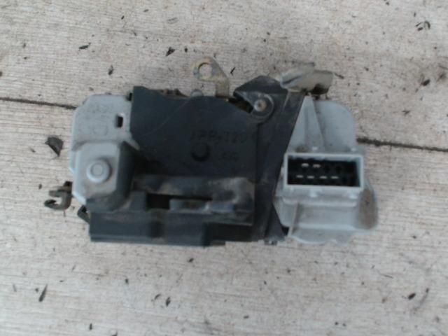 bontott CITROËN XSARA Jobb első Ajtózár