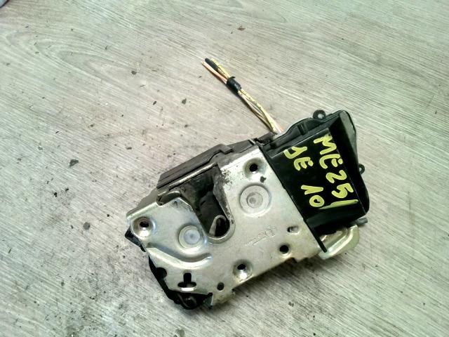 bontott CITROËN XSARA Jobb első Ajtózár