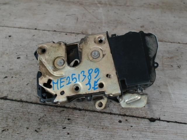 bontott CITROËN XSARA Jobb első Ajtózár