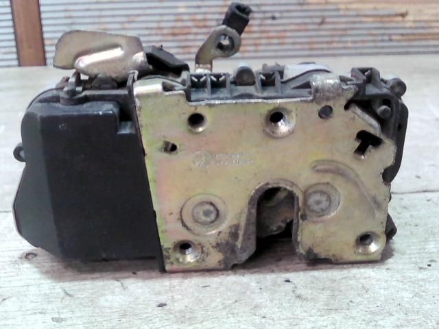 bontott CITROËN XSARA Jobb első Ajtózár