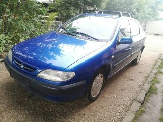 bontott CITROËN XSARA Jobb első Dobbetét (Kerékjárati, Műanyag)