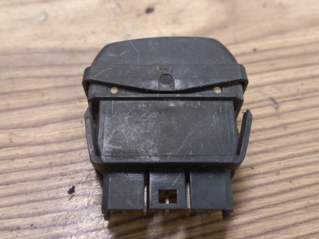 bontott CITROËN XSARA Jobb hátsó Ablakemelő Kapcsoló