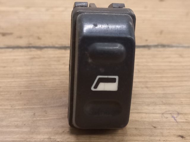 bontott CITROËN XSARA Jobb hátsó Ablakemelő Kapcsoló