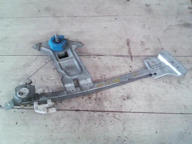 bontott CITROËN XSARA Jobb hátsó Ablakemelő Szerkezet (Mechanikus)