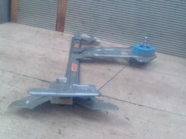 bontott CITROËN XSARA Jobb hátsó Ablakemelő Szerkezet (Mechanikus)