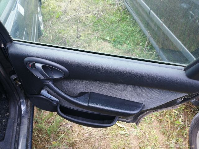 bontott CITROËN XSARA Jobb hátsó Ajtó (Részeivel)