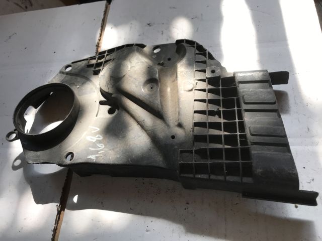 bontott CITROËN XSARA PICASSO Alsó Vezérlés Burkolat