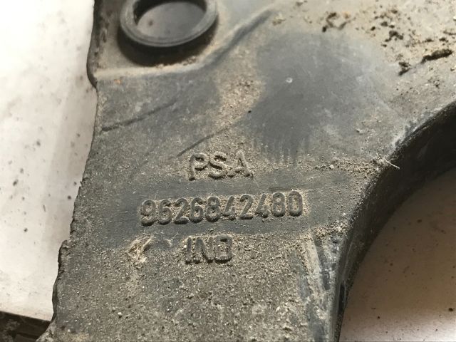 bontott CITROËN XSARA PICASSO Alsó Vezérlés Burkolat