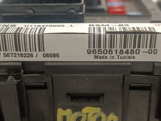 bontott CITROËN XSARA PICASSO Biztosítéktábla Motortér