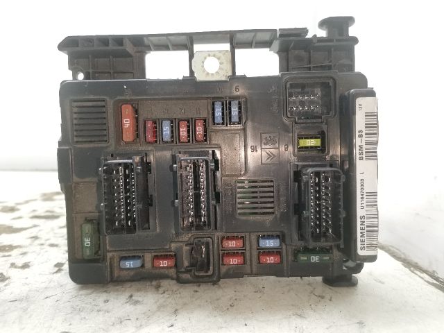 bontott CITROËN XSARA PICASSO Biztosítéktábla Motortér