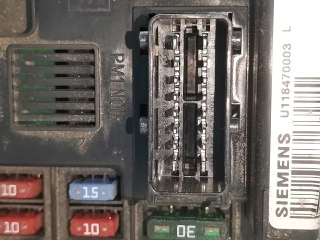 bontott CITROËN XSARA PICASSO Biztosítéktábla Motortér