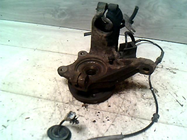 bontott CITROËN XSARA PICASSO Jobb első Csonkállvány Kerékaggyal