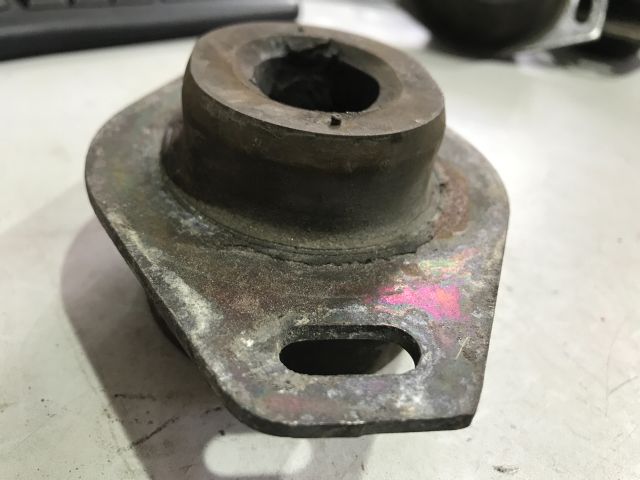 bontott CITROËN XSARA PICASSO Motor Tartó Bak (Fém)