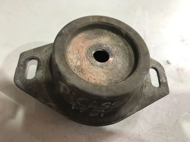 bontott CITROËN XSARA PICASSO Motor Tartó Bak (Fém)