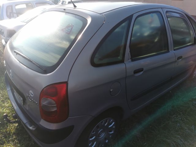 bontott CITROËN XSARA PICASSO Tank