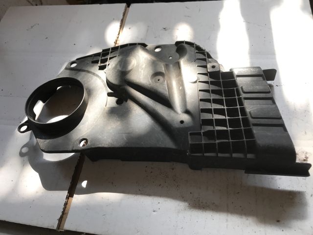 bontott CITROËN XSARA PICASSO Alsó Vezérlés Burkolat