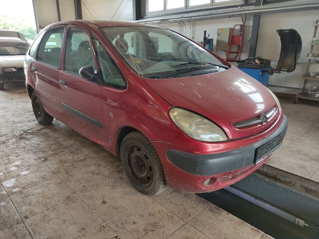 bontott CITROËN XSARA PICASSO Biztosítéktábla Motortér