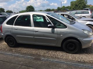 bontott CITROËN XSARA PICASSO Generátor