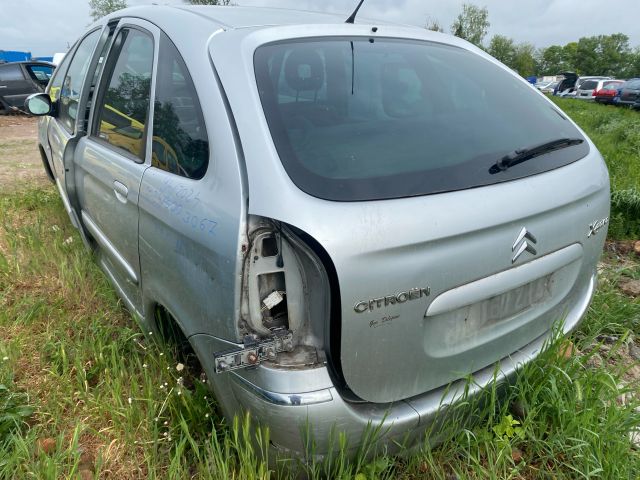 bontott CITROËN XSARA PICASSO Bal első Csonkállvány Kerékaggyal