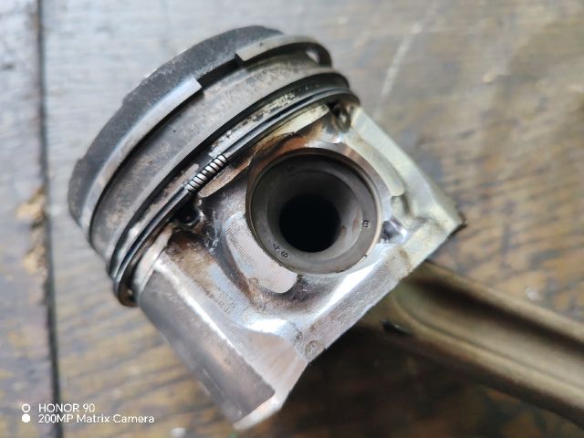 bontott CITROËN XSARA PICASSO Dugattyú és Hajtókar