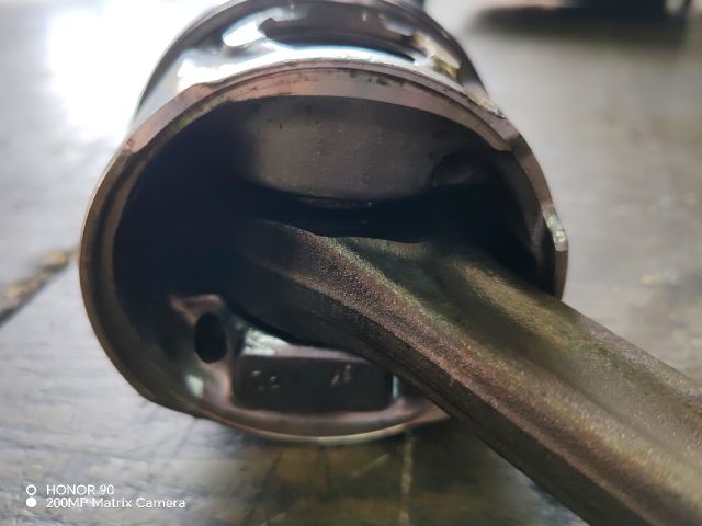 bontott CITROËN XSARA PICASSO Dugattyú és Hajtókar