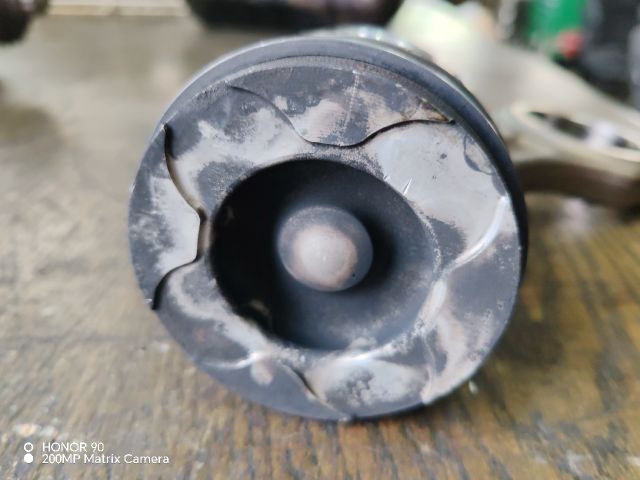 bontott CITROËN XSARA PICASSO Dugattyú és Hajtókar