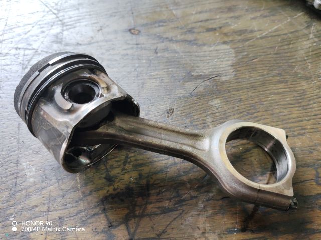 bontott CITROËN XSARA PICASSO Dugattyú és Hajtókar