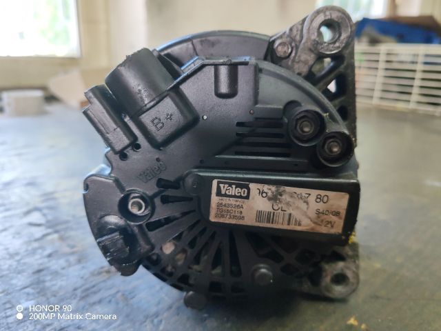 bontott CITROËN XSARA PICASSO Generátor