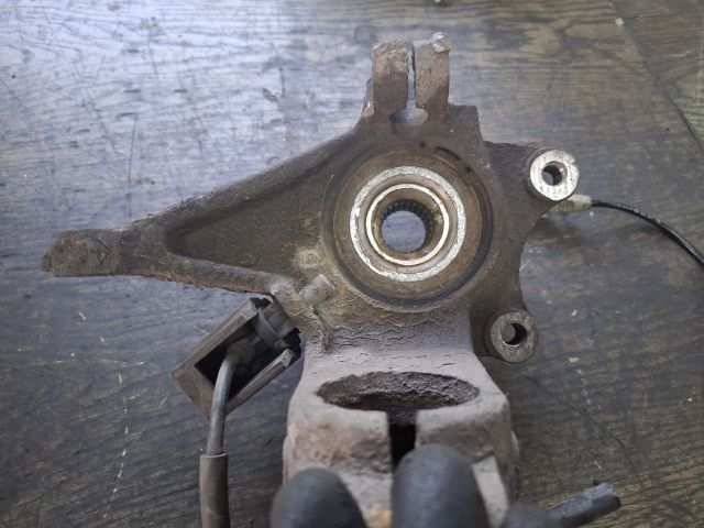 bontott CITROËN XSARA PICASSO Jobb első Csonkállvány Kerékaggyal