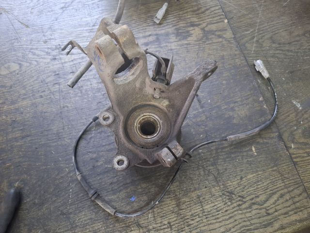 bontott CITROËN XSARA PICASSO Jobb első Csonkállvány Kerékaggyal