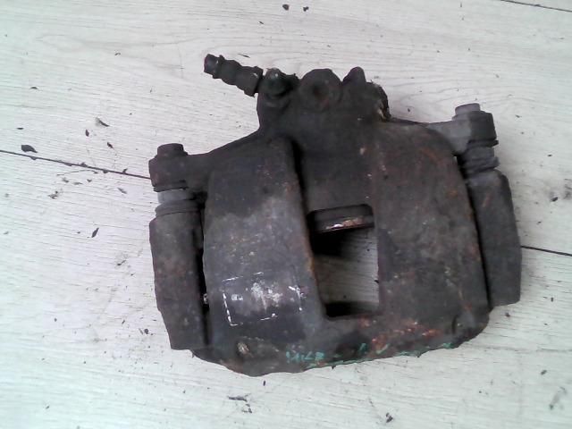 bontott CITROËN XSARA PICASSO Jobb első Féknyereg Munkahengerrel