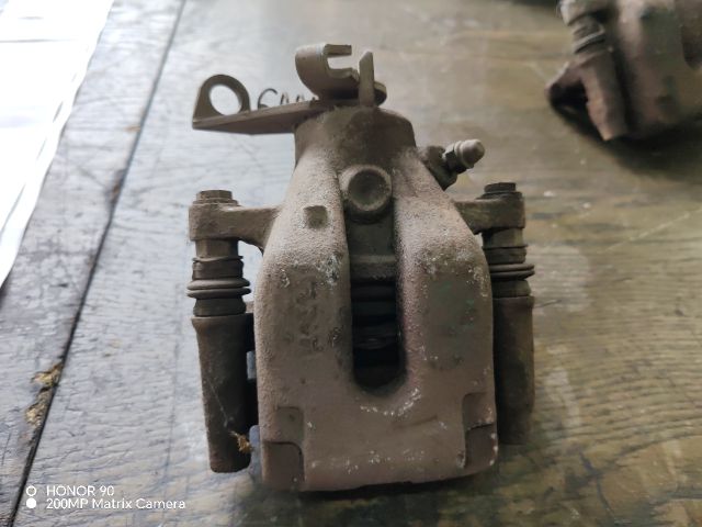 bontott CITROËN XSARA PICASSO Jobb hátsó Féknyereg Munkahengerrel