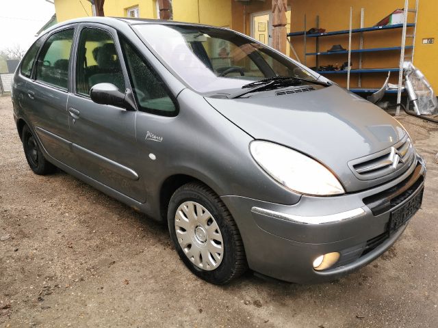 bontott CITROËN XSARA PICASSO Motor (Fűzött blokk hengerfejjel)