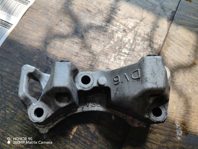 bontott CITROËN XSARA PICASSO Motor Tartó Bak (Fém)